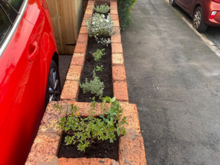 New Resin Bound Driveway and Planter Pillars